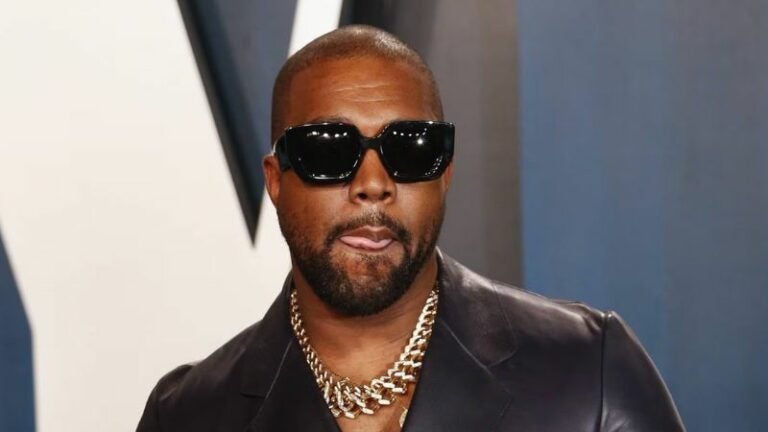 Modelo denuncia al rapero Kanye West por agresión sexual