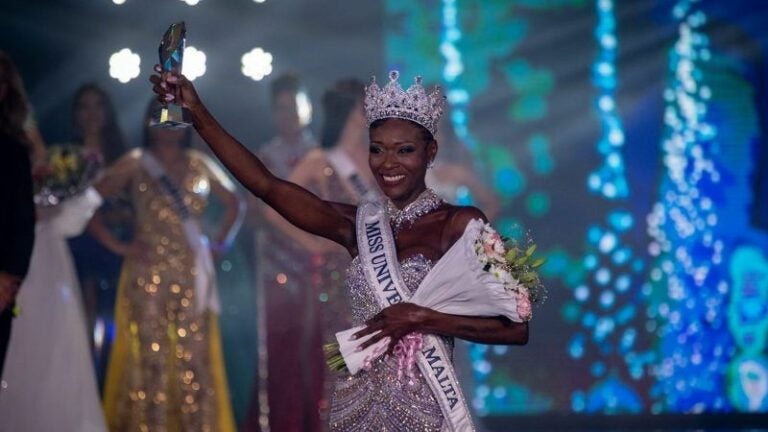 Beatrice Njoya, la concursante de mayor edad de la historia del Miss Universo