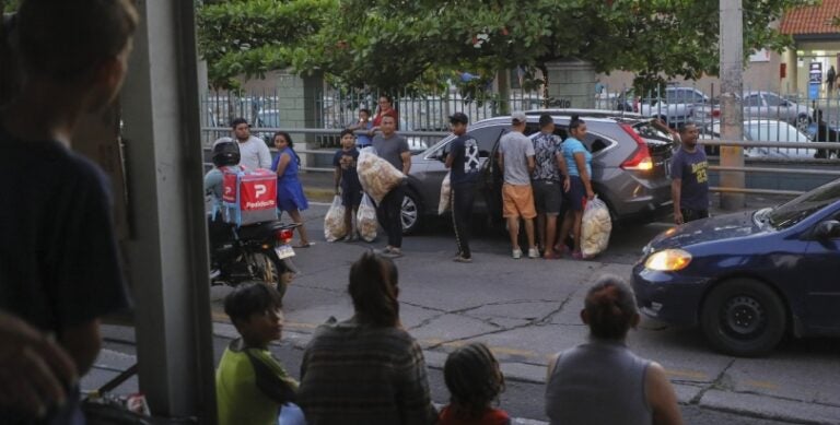 Más de 200,000 migrantes han atravesado Honduras en lo que va del año