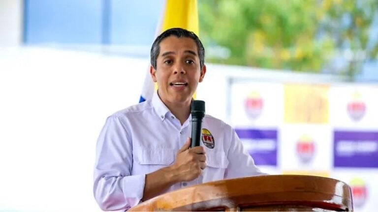 ¡UNAH en crisis! Rector exige transferencia de L1,400 millones