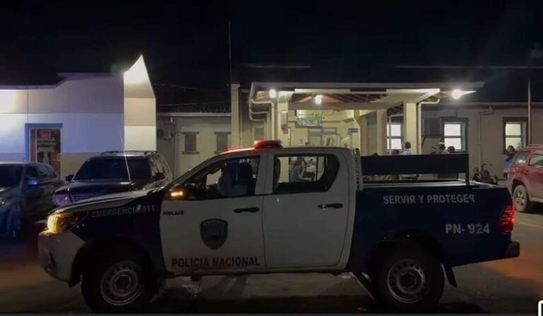 Cinco hondureños se enfrentan con arma blanca en cantina de Olancho