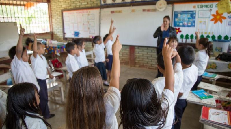 ¿En qué se destinará el aumento al sector educativo para el 2025?