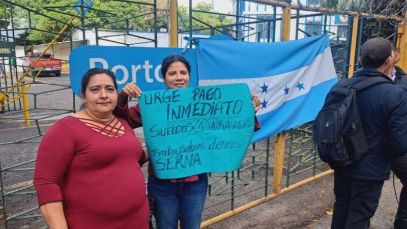 Empleados de SERNA protestan por tercer día consecutivo