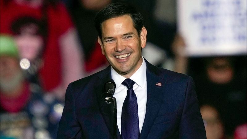 primer latino gabinete Donald Trump