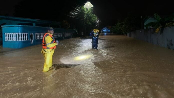 suspenden clases por tormenta