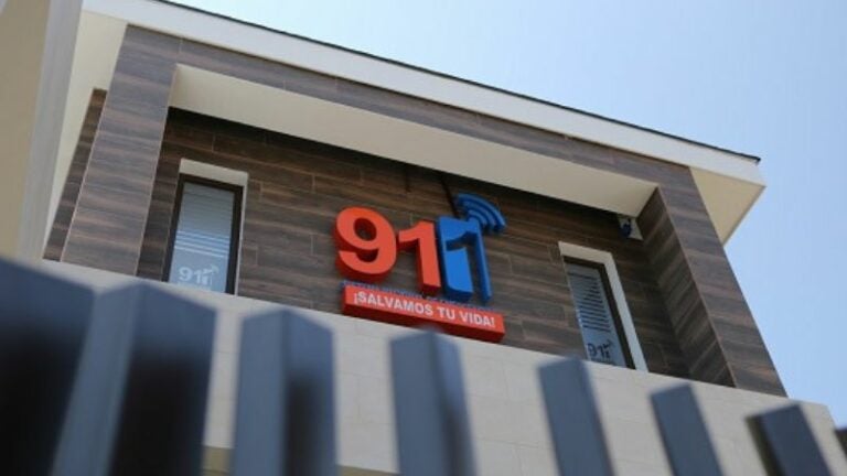 Denuncian hostigamiento en el 911