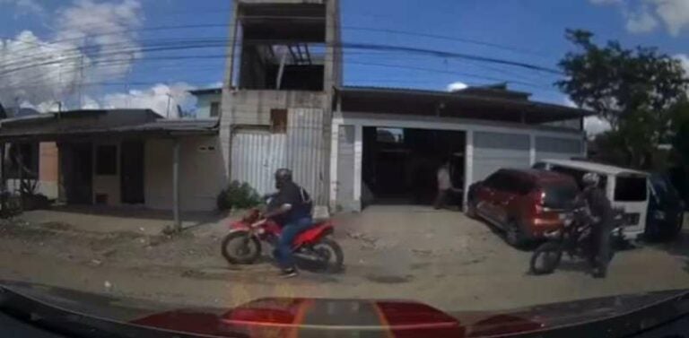 Asalto en un taller mecánico de San Pedro Sula queda grabado en video