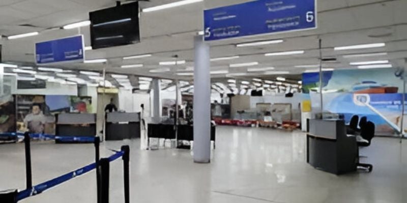 Habilitan quioscos de migración en el Aeropuerto Villeda Morales