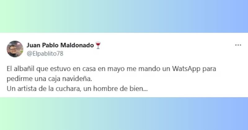 Albañil pide caja navideña y respuesta del exjefe causa furor