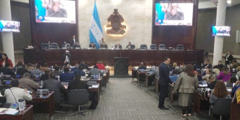 Aprueban presupuesto de la Unidad de Política Limpia