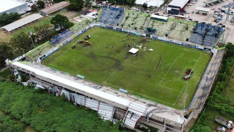 Empresa que engramilló estadios TGU y SPS se encargará del de Juticalpa