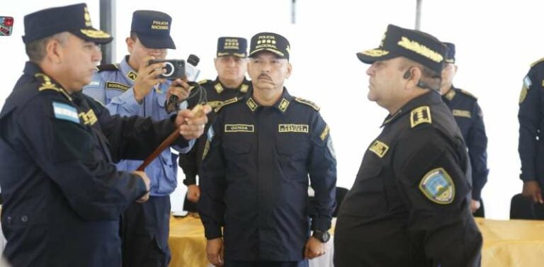 Autoridades oficializan cambio de mando en la DIPAMPCO