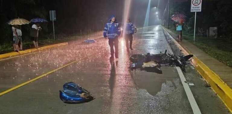 Albañil pierde la vida en trágico accidente de tránsito en La Ceiba