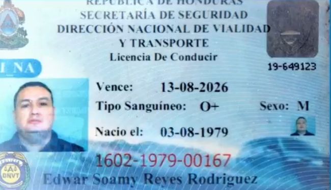 licencia de conducir de Edwar Soamy Reyes Rodríguez. 