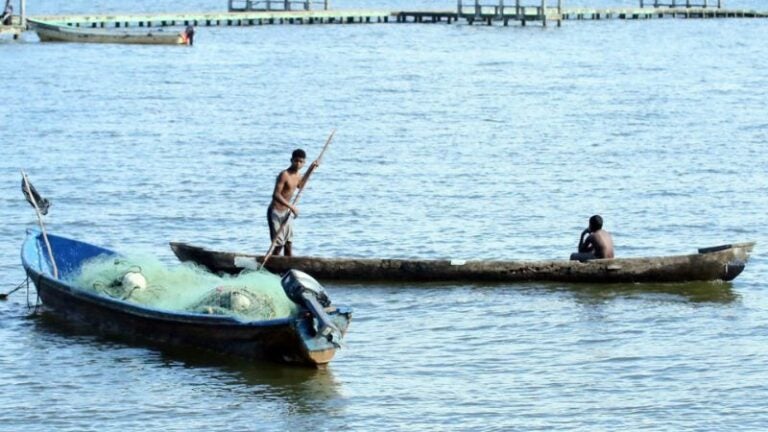 Multas afectan a pescadores misquitos