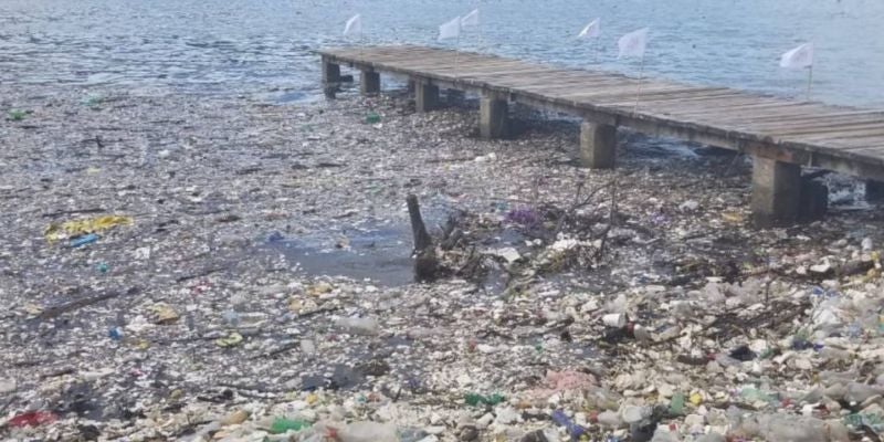 Tormentas en la zona norte dejan playas llenas de basura y afectan al turismo 