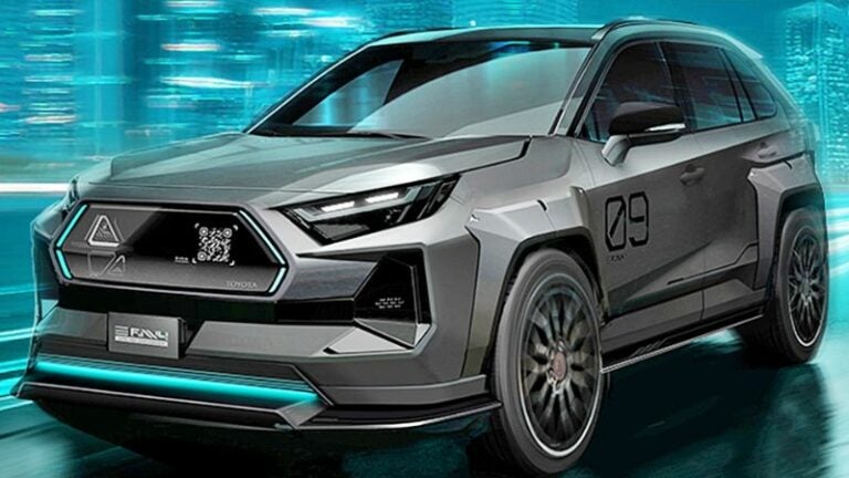 Toyota RAV4 "Dark Side" rompe esquemas con su diseño futurista