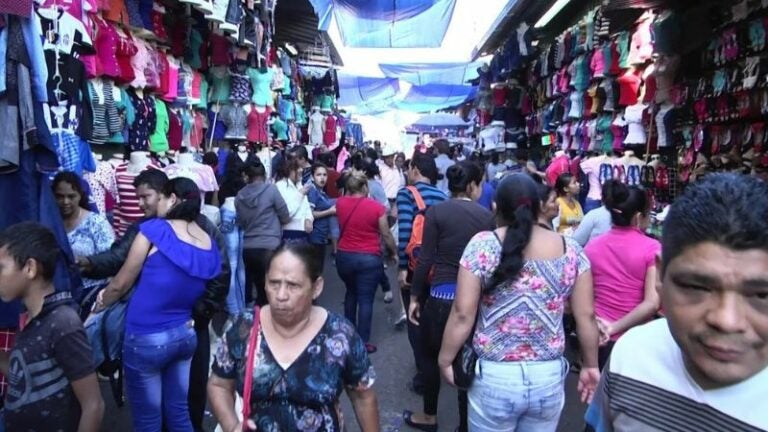 Mipymes enfrentan crisis tras caída histórica en ventas navideñas