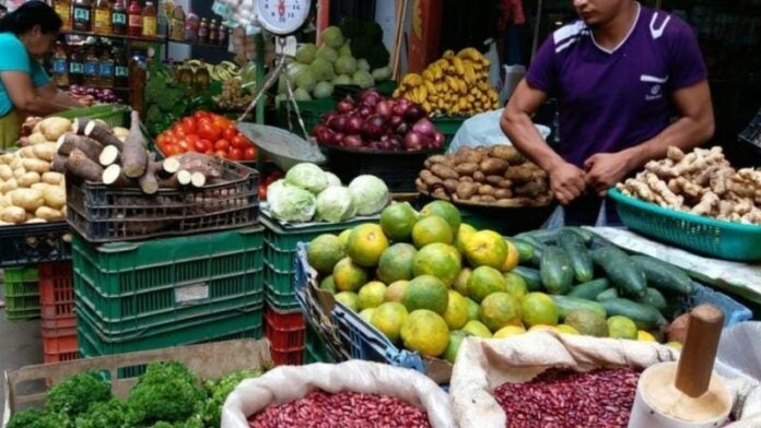 Contradicen reducción de precio de los alimentos