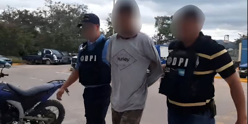 Capturan a hondureño que abuso de un niña de 3 años mientras su madre estaba en la pulpería