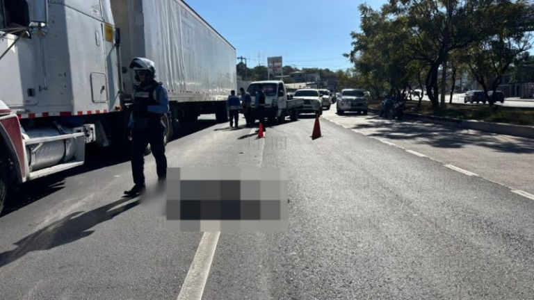 Accidente mortal en la capital: peatón pierde la vida al ser atropellado por vehículo