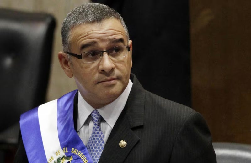 Muere a los 65 años Mauricio Funes