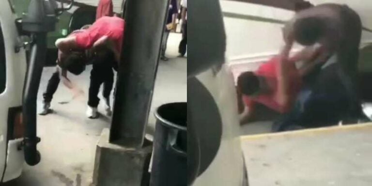 Video: dos hombres se van a los golpes en terminal de buses de SPS