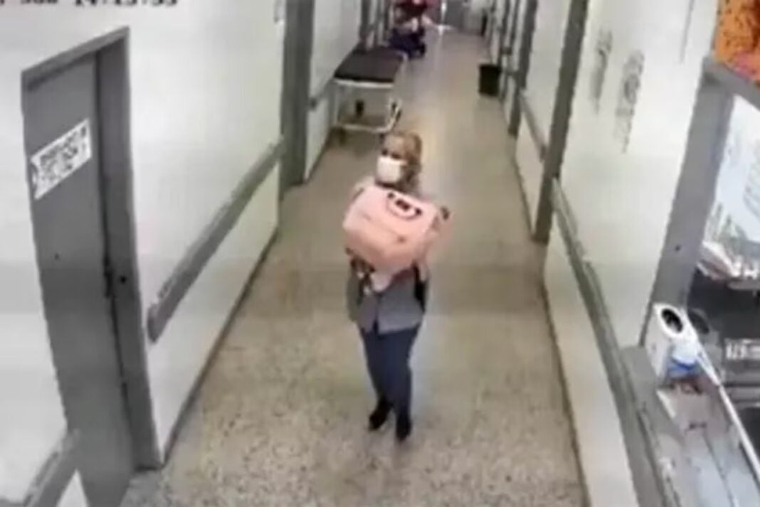 Mujer se hace pasar por enfermera y secuestra a una bebé en hospital