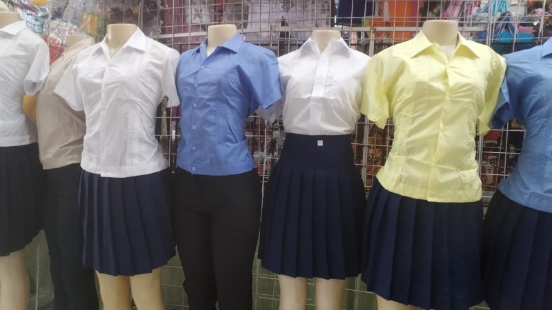 UNIFORMES ESCOLARES