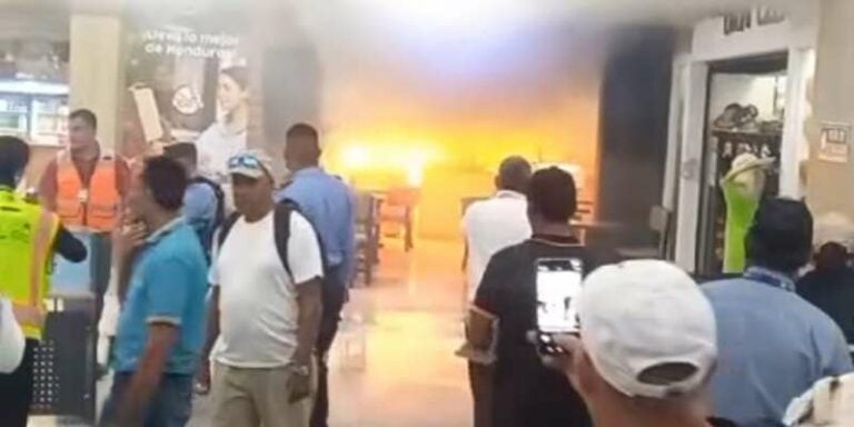 VIDEO | Conato de incendio en el Aeropuerto Ramón Villeda Morales desata caos