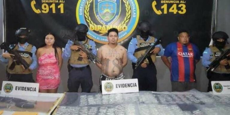 En La Lima capturan a ‘Baby Chucky’, cabecilla noroccidental de la 18, con arma y drogas