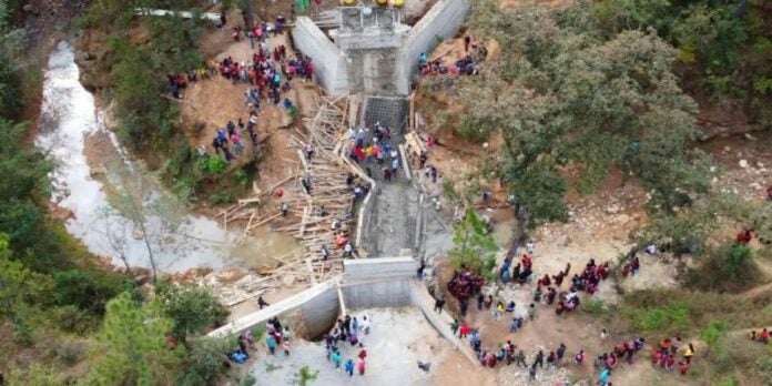 Tragedia en Guatemala: puente en construcción se derrumba y deja al menos 25 heridos