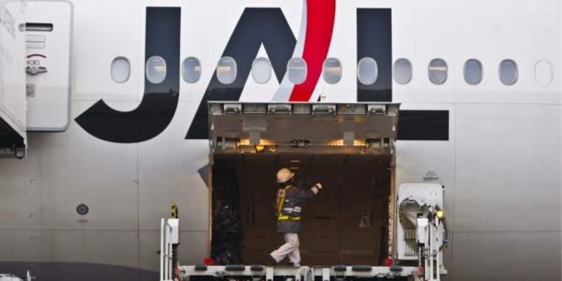 Avión de Japan Airlines y Aeronave de Delta Colisionan en el Aeropuerto de Seattle-Tacoma