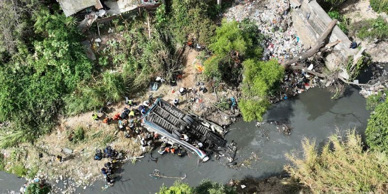 VIDEO: Difunden los últimos momentos del bus que cobró más de 50 vidas en Guatemala