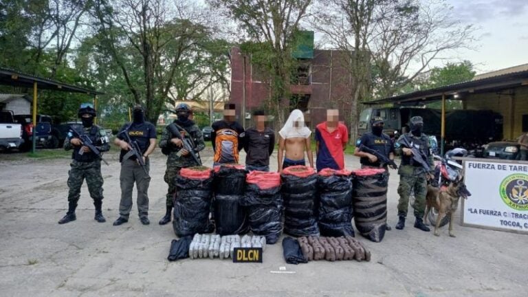 Hombres menor Olancho marihuana