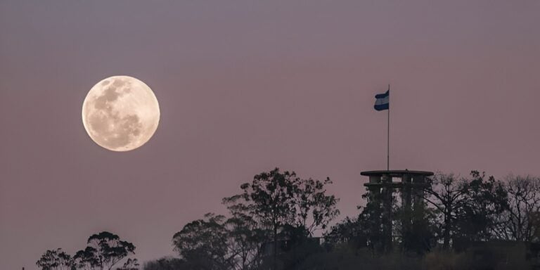 ¡Prepárate para la Luna llena de Nieve de febrero! Descubre la hora y cómo verla en Honduras