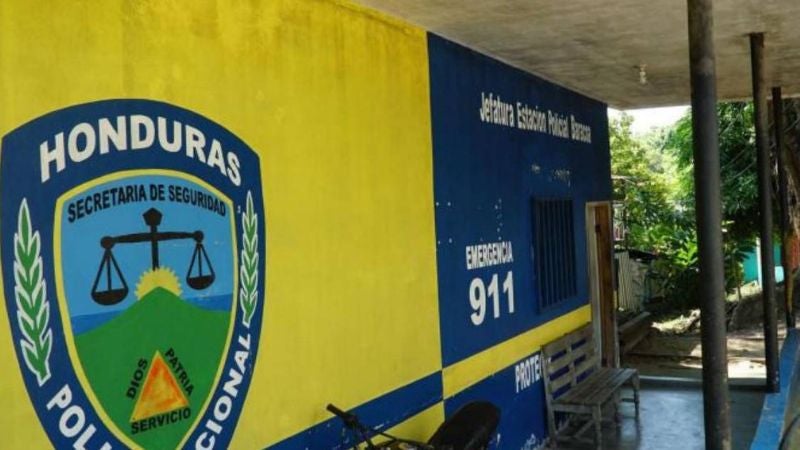 Policías dejaron escapar ladrones