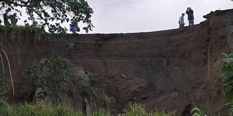 Colapso en la frontera: Socavón detiene el flujo comercial entre Honduras y Nicaragua