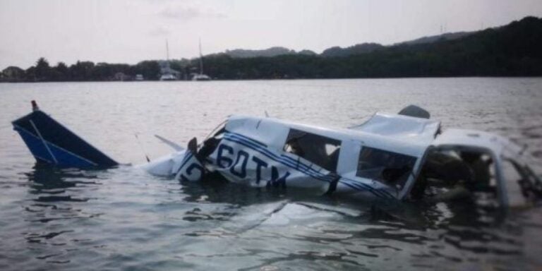 Accidentes aéreos en Roatán: Un repaso de percances con el mar de fondo, según Wikipedia