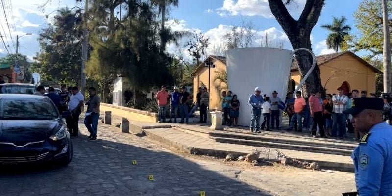 Acribillan a un hombre en plena plaza San Sebastián en Gracias, Lempira