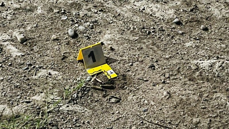 casquillos-de-balas-encontradas-como-evidencia-por-las-agentes-policiales