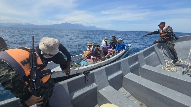 Rescatan embarcación Cayos Cochinos