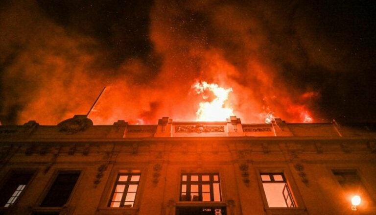 Lima en llamas: Incendio voraz