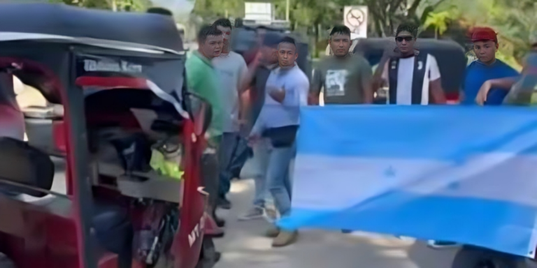 Mototaxistas protestan en Yojoa contra ingreso de unidades sin numeración