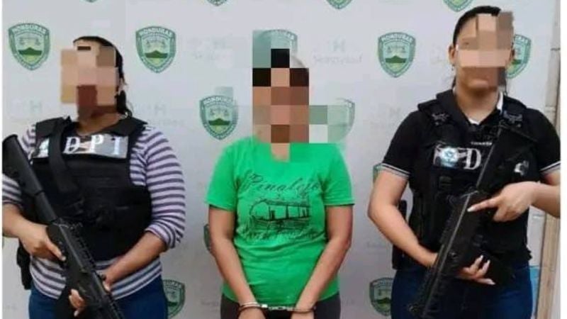 Capturan mujer estafar perfil
