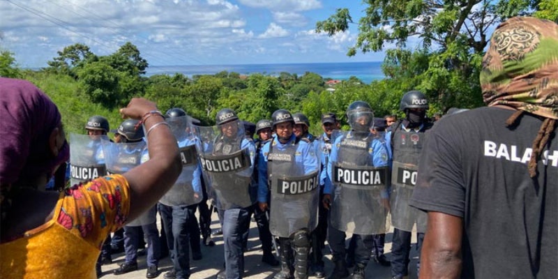 Policia