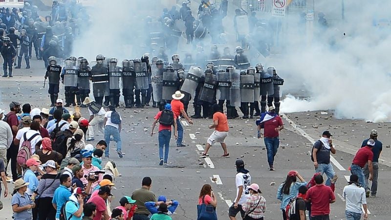 Cuestionan medidas contra protestas: 