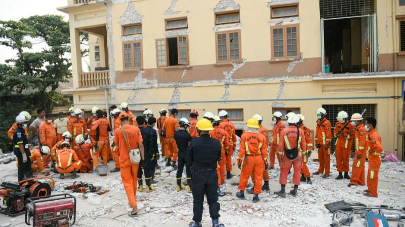 Rescate sismo Birmania