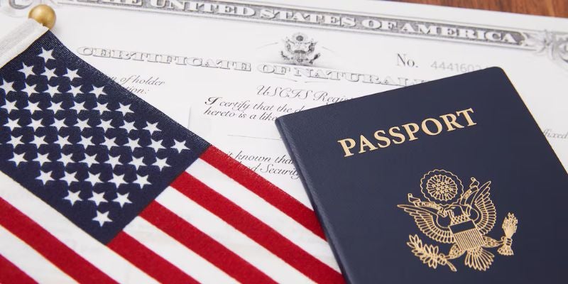 USA revoca visas a 300 estudiantes por su participación en protestas