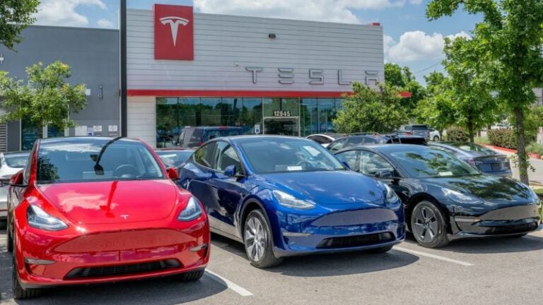 Tesla encabeza la lista de accidentes mortales